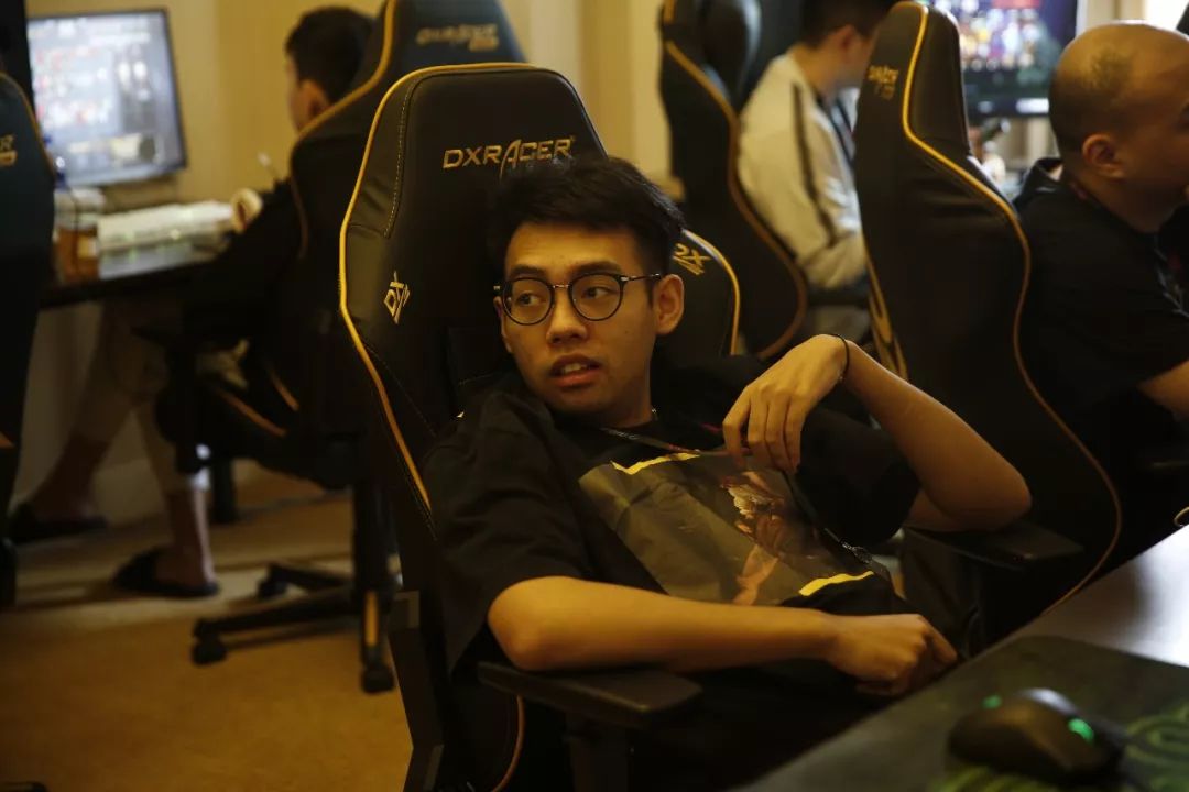 态指向一个 态指向一个